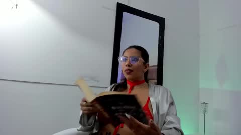 emilyy_cooperr online show from 02-11-25, 03:08