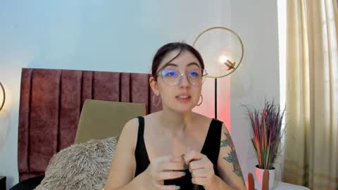 Emilyy Watson online show from 12-15-24, 02:16