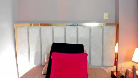 Emilyy Watson online show from 01-11-26, 12:04