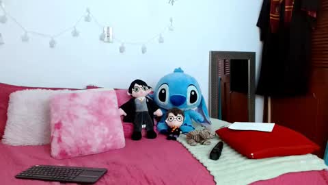 emilyzans07 online show from 02-19-25, 05:06