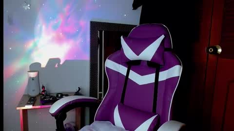 emilyzans07 online show from 03-05-25, 04:57