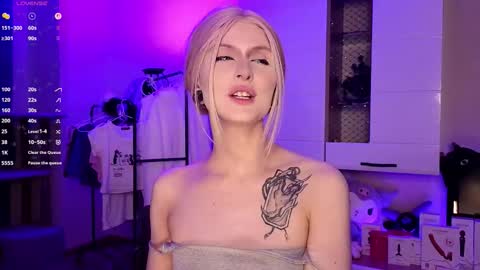 emimiy online show from 12-15-25, 04:06