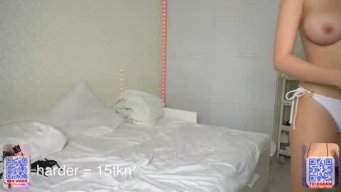 Snapshot of eminent_eva chatting on 12-04-25, 05:43 Eminent Eva online show from 12-04-25, 05:43