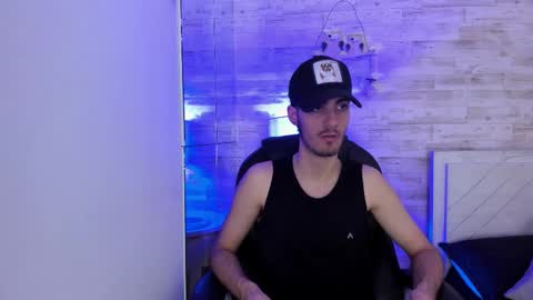 emir_ozan online show from 02-11-26, 07:08