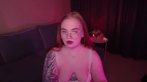 Emmi online show from 09-19-25, 05:24