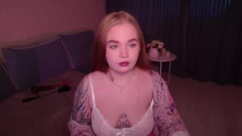 Emmi online show from 09-23-25, 03:42