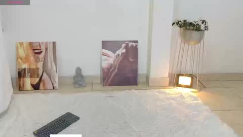 Eimy online show from 09-08-25, 11:48
