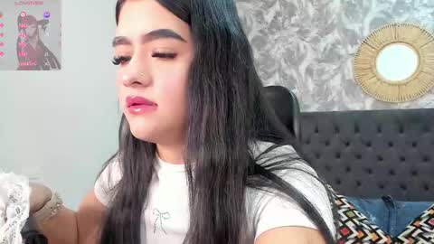 emma  online show from 10-10-25, 12:15