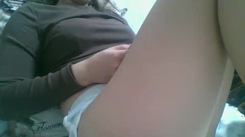 emma_991 online show from 10-22-25, 12:27