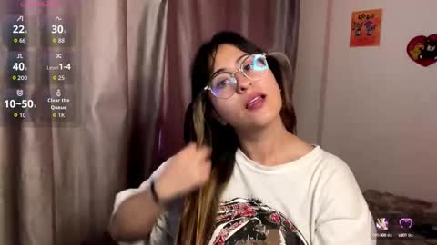 Emma Is here online show from 09-25-25, 01:37