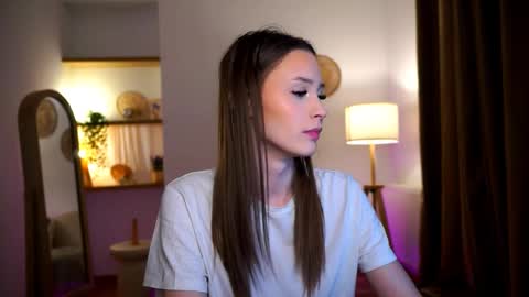 Your Emma online show from 12-21-24, 03:25