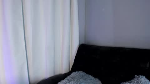 emma__hills_ online show from 09-10-25, 09:59