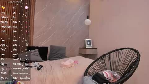 emma__rose1 online show from 11-02-25, 02:14