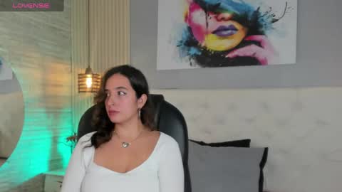 Snapshot of emma__smith01 chatting on 03-02-25, 01:27 Emma online show from 03-02-25, 01:27