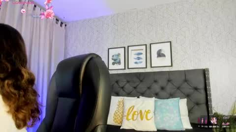 Snapshot of emma__smith01 chatting on 03-03-25, 12:27 Emma online show from 03-03-25, 12:27