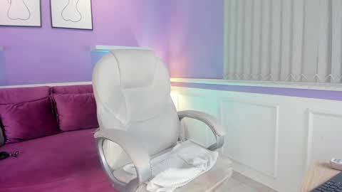 emma__walkerr_ online show from 01-27-25, 10:16