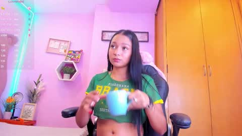 Emma Anturin online show from 10-20-25, 08:53