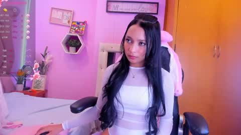 Emma Anturin online show from 10-29-25, 10:22