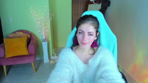 Emma online show from 01-14-25, 03:53