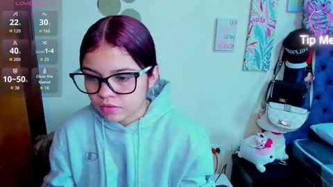 Snapshot of emma_boo_ chatting on 12-15-25, 07:40 emma_boo_ online show from 12-15-25, 07:40