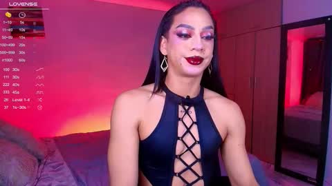 Snapshot of emma_demonn chatting on 11-14-25, 01:48 Mistress Emma Demon online show from 11-14-25, 01:48