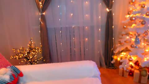 Eva online show from 12-15-24, 02:37