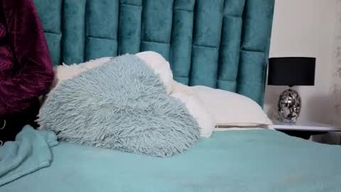 Emma online show from 02-01-26, 02:48