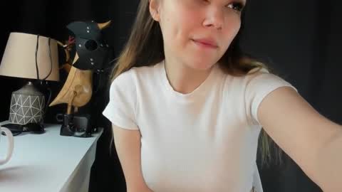 Snapshot of emma_groot chatting on 03-12-25, 01:19 emma_groot online show from 03-12-25, 01:19
