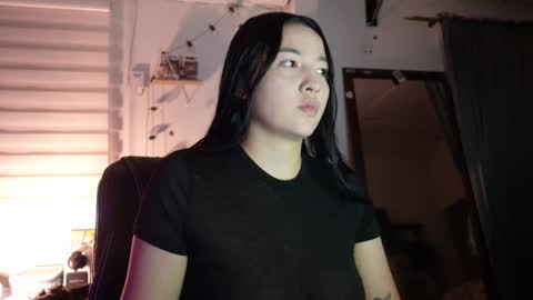 emma_johnson_ online show from 12-24-24, 12:22