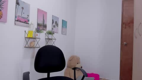 whises lits        online show from 02-07-26, 07:17