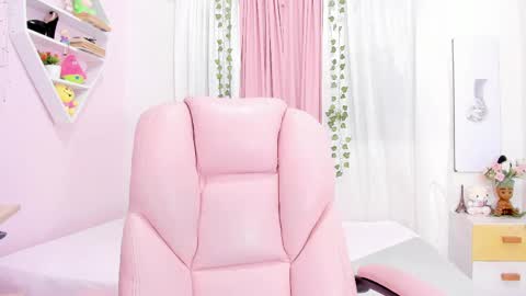 Emma online show from 03-10-25, 07:07