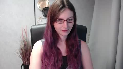 emma online show from 12-30-24, 08:43