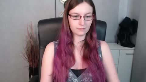 emma online show from 02-12-25, 01:06