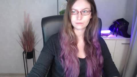 emma online show from 10-30-25, 06:48