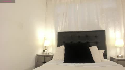 Snapshot of emma_martiin chatting on 02-13-26, 07:10 Im Emma online show from 02-13-26, 07:10