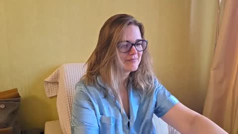 emma_misty_ online show from 10-14-25, 06:14