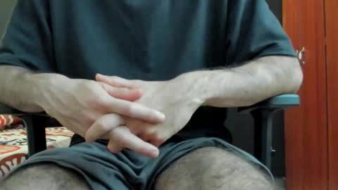 Snapshot of emma_muscle_ chatting on 11-01-25, 10:01 emma online show from 11-01-25, 10:01