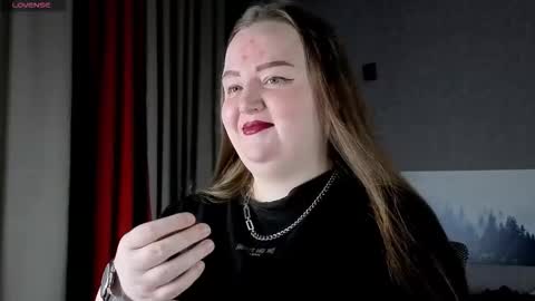 Snapshot of emma_razoom chatting on 11-23-25, 05:40 Emma Razumovskaya online show from 11-23-25, 05:40