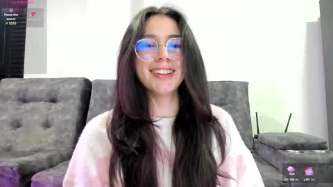 Emma online show from 09-26-25, 02:48