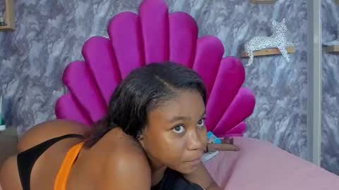 emma_santana_ online show from 09-26-25, 12:03