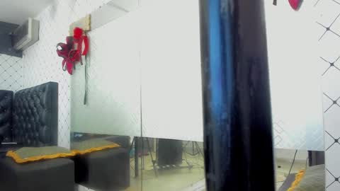 emma_santana_ online show from 09-30-25, 08:03