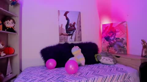 EMMA  online show from 11-26-25, 05:36