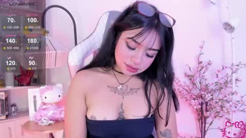 Snapshot of emma_soffia_ chatting on 02-23-26, 06:49 EMMA online show from 02-23-26, 06:49