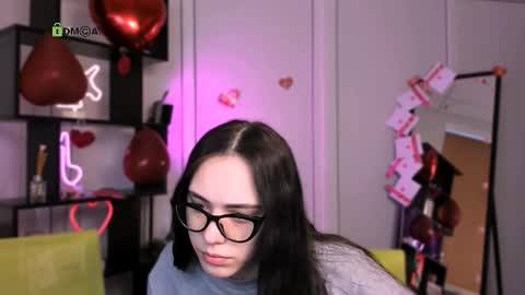 Snapshot of emma_swee chatting on 02-19-26, 06:09 emma_swee online show from 02-19-26, 06:09