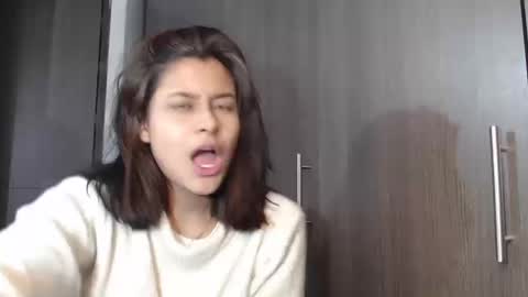 Snapshot of emma_thompson1 chatting on 03-20-26, 10:25 Emma online show from 03-20-26, 10:25