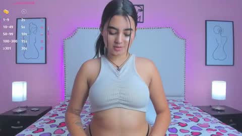 Snapshot of emma_whitee_ chatting on 09-26-25, 02:21 emma_whitee_ online show from 09-26-25, 02:21