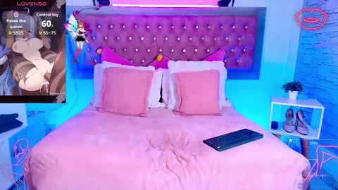 neko  online show from 11-07-25, 08:42