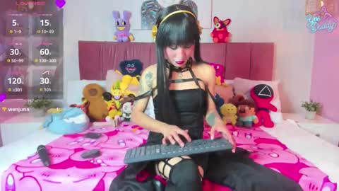 Snapshot of emma_wilder_ chatting on 02-20-26, 08:53 Emma online show from 02-20-26, 08:53