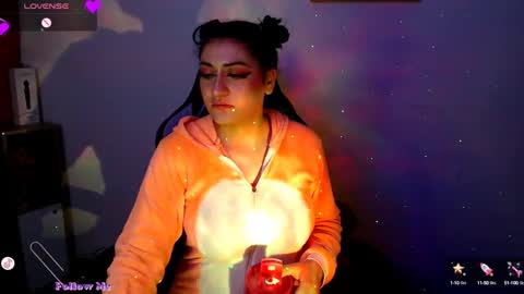 Snapshot of emmaamartinez chatting on 03-09-25, 03:11 modelo independente online show from 03-09-25, 03:11