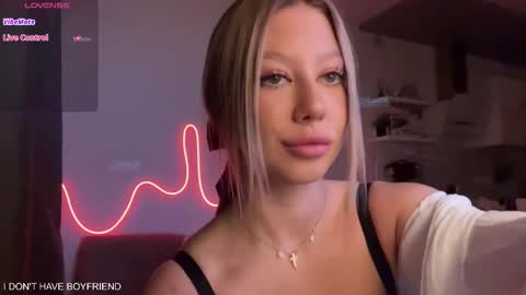 emmaandjake online show from 11-09-25, 01:42